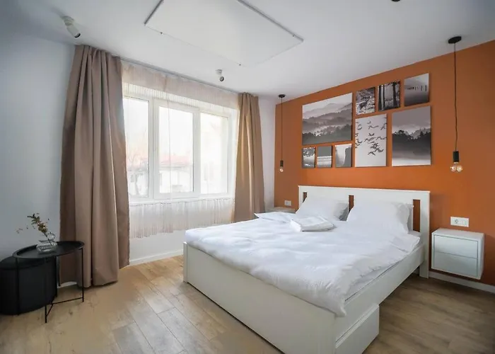 Chic Studio Near Old Town